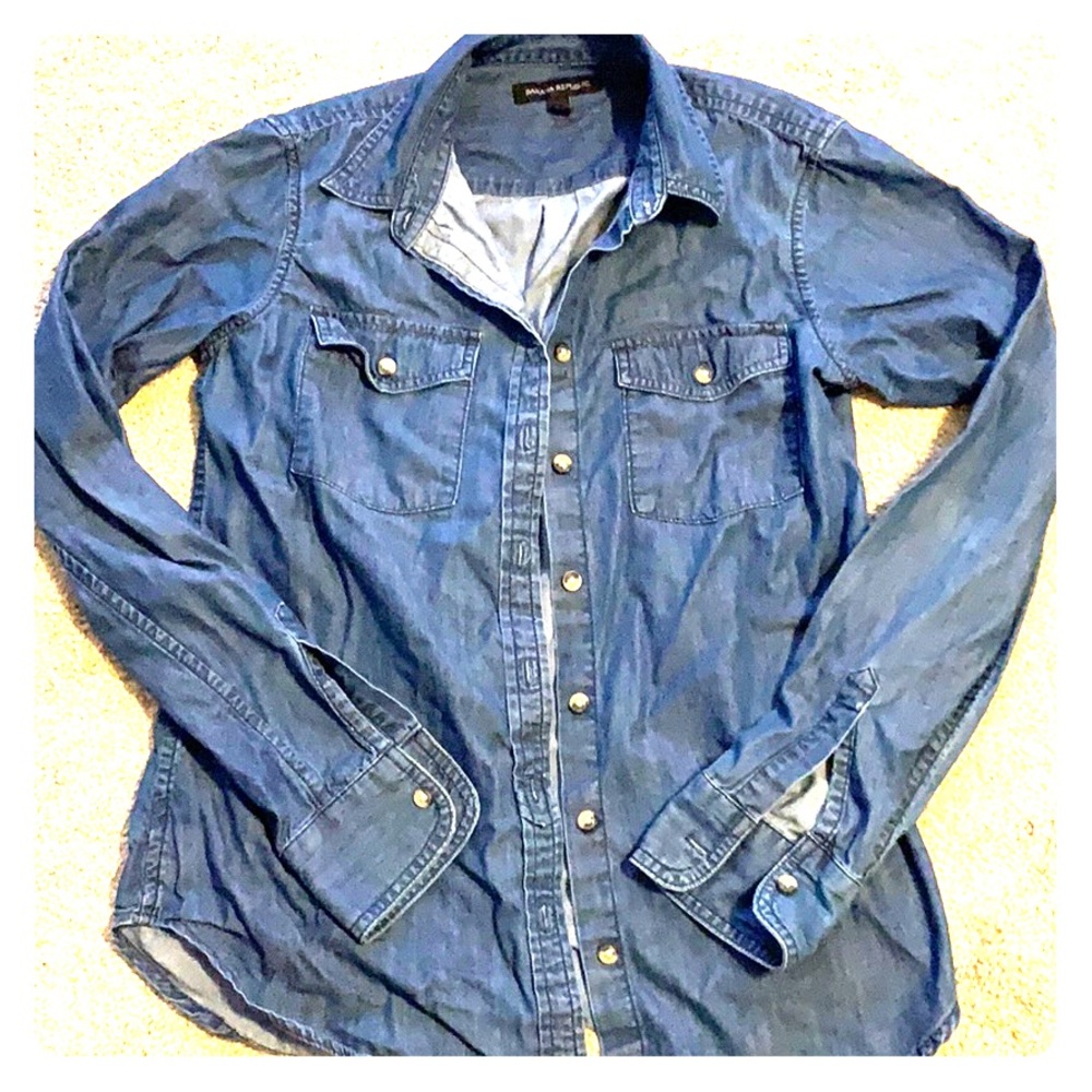 Banana republic T-shirt
